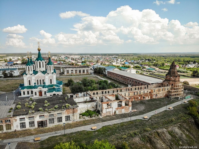 Достопримечательности Далматовского района.